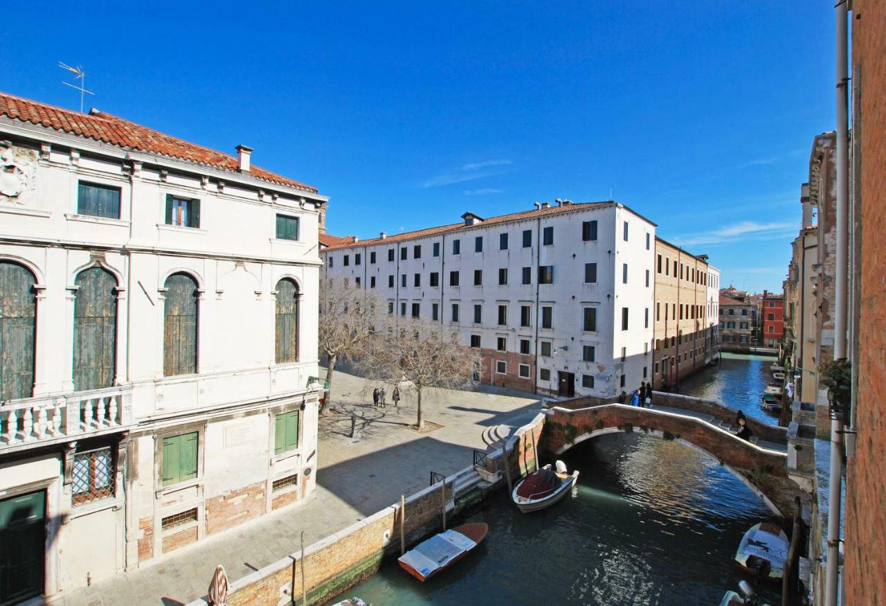 Ca Corte Nova Design Apartment With Canal View Венеция Екстериор снимка